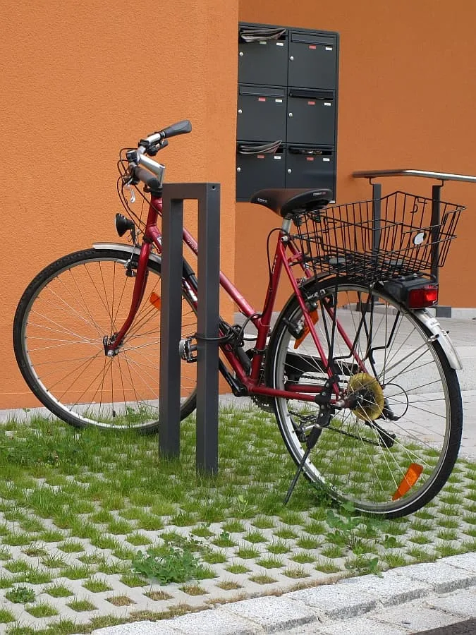 Ecco VeloStele modern und eckig