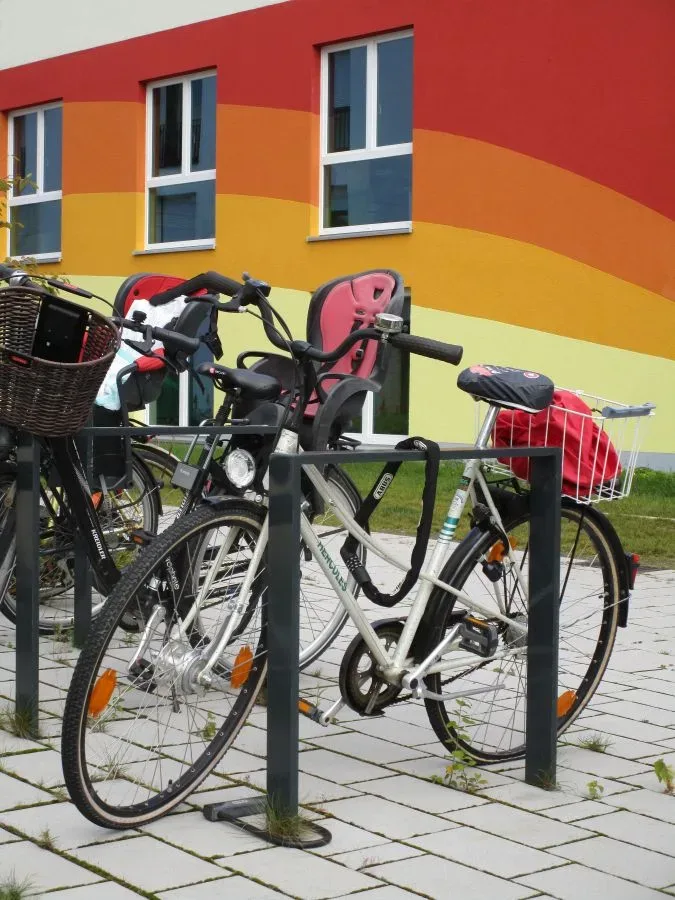 Moderner Topaz ZweiradBügel aus Rechteckrohr